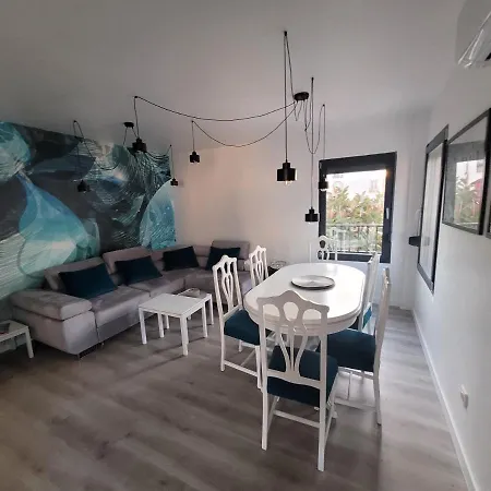 Sabinillas Apartment